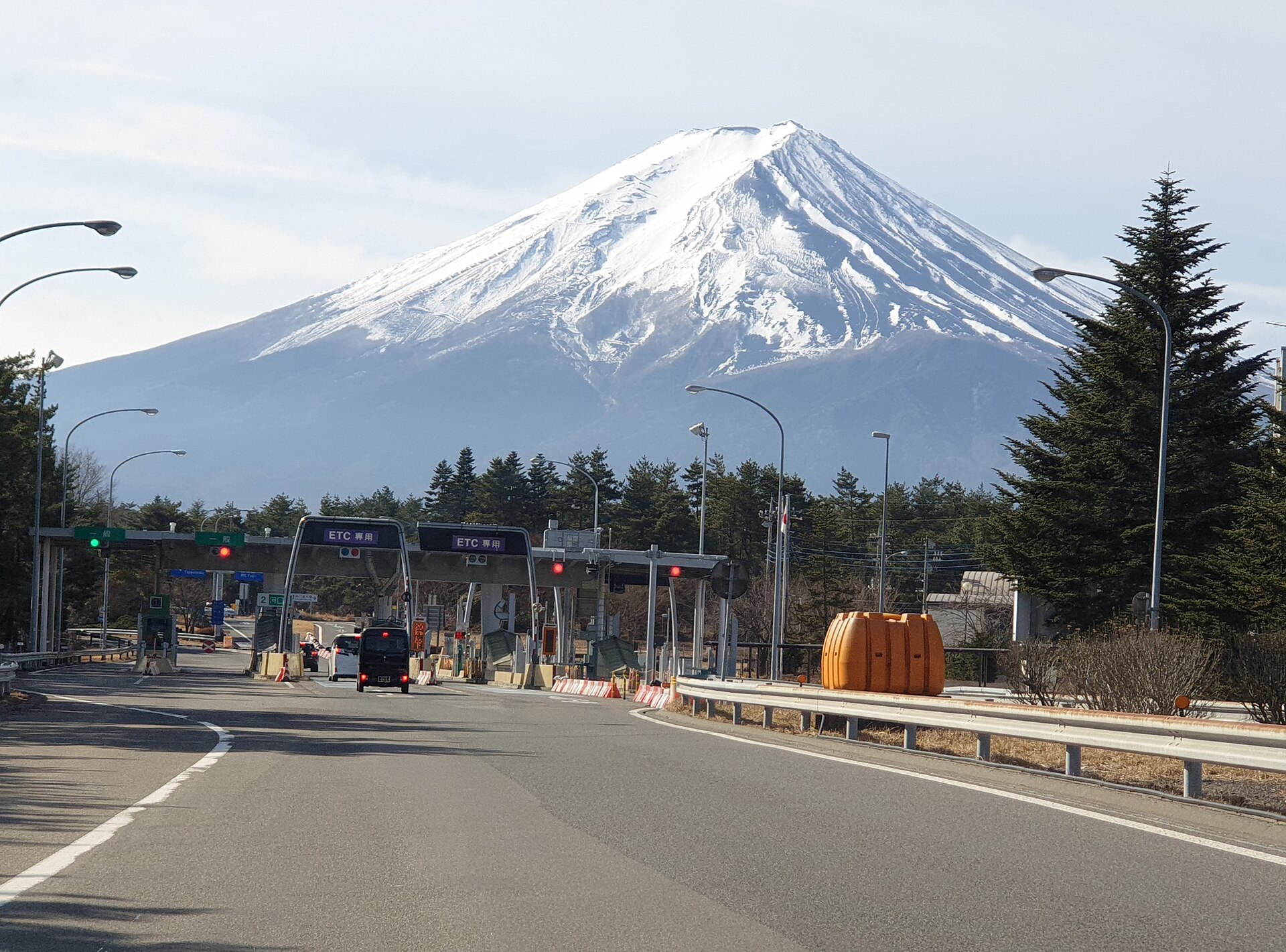 2026年 富士山の登山規制まとめ｜入山料・ゲート時間・人数制限を徹底解説